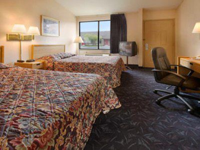 Americas Best Value Inn Romulus/Detroit Airport Room photo